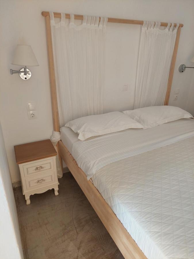 Golden Star Praxitelous Apartment Agia Marina  Luaran gambar