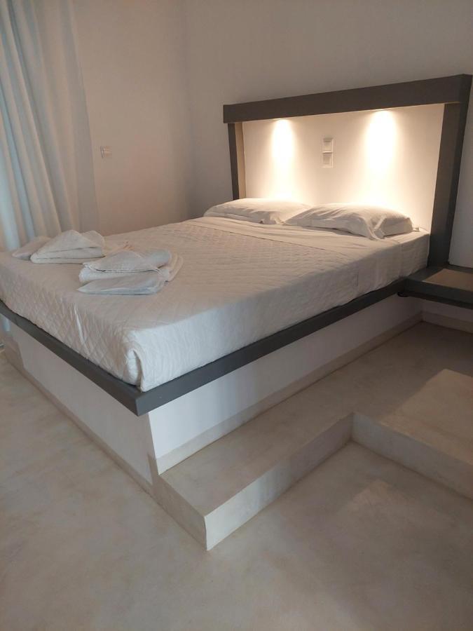 Golden Star Praxitelous Apartment Agia Marina  Luaran gambar