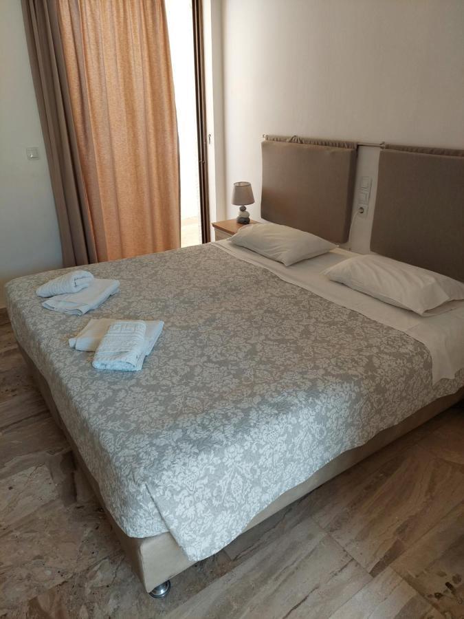 Golden Star Praxitelous Apartment Agia Marina  Luaran gambar